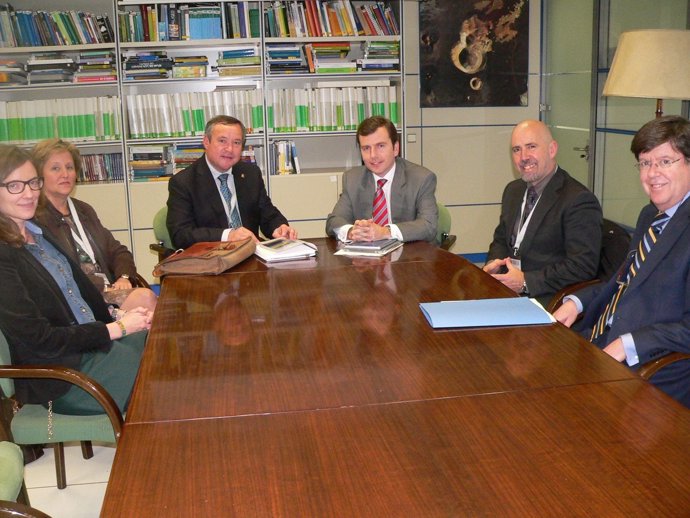 Reunión En El Ministerio De Medio Ambiente