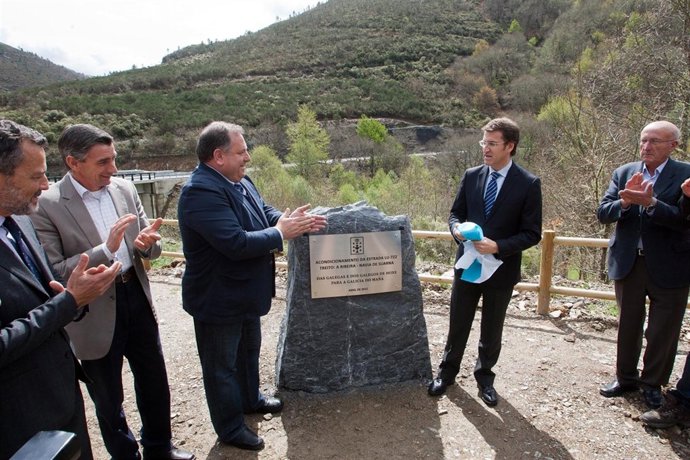 El Presidente De La Xunta En Su Visita A Becerrá (Lugo)