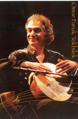 Omar Faruk Y La Fusión De Músicas Del Mediterráneo En El Teatro Olympia