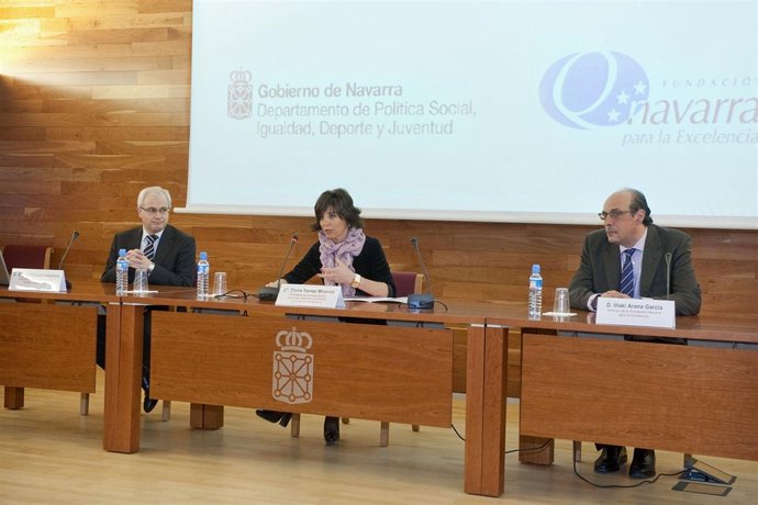 Elena Torres, Miguel Echarri E Iñaki Arana.