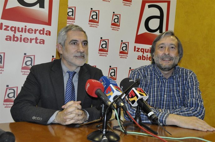 Gaspar Llamazares Y José Francisco Mendi, De Izquierda Unida.A