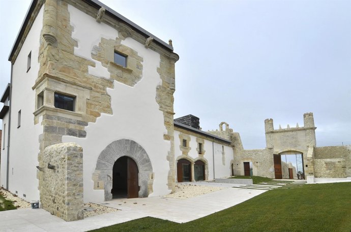 Palacio De Riva Herrera