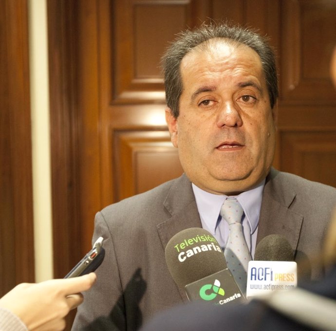 José Luis Perestelo, Diputado De Coalición Canaria