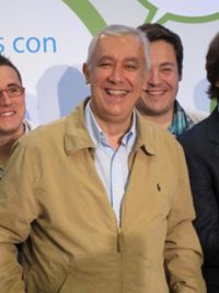 Arenas, preocupado porque el Gobierno andaluz de PSOE e IU "sea una repetición diaria de la gestión de Zapatero"