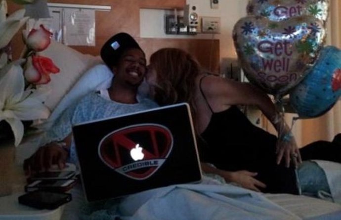Nick Cannon Y Mariah Carey En El Hospital