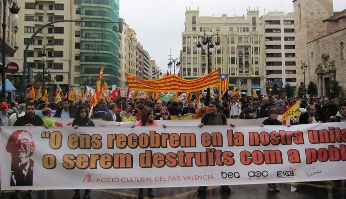 Manifestación Del 25 D'abril En Valencia