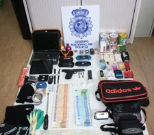 La Policía Detiene A Tres Personas Por Robo En Viviendas