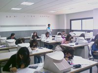 Falta de apoyo de los padres y clases con muchos alumnos, entre los factores de estrés en profesores de Secundaria