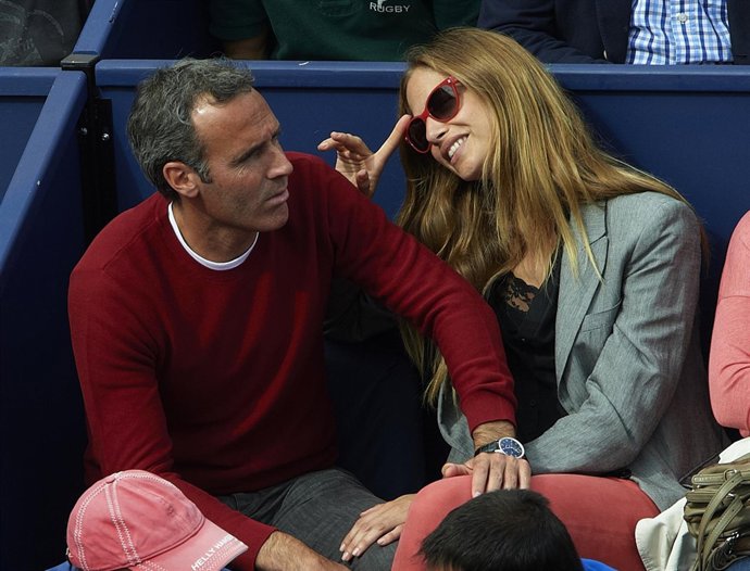 Martina Klein Y Alex Corretja En El Tenis