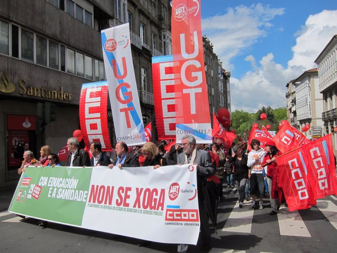 Cabeza De La Manifestación Con Los Secretarios Xerais De UGT Y CC.OO