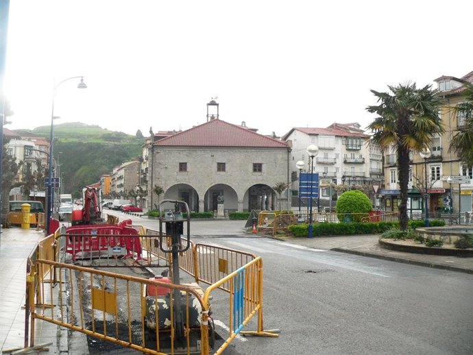 Obras En La Red De Abastecimiento De Laredo