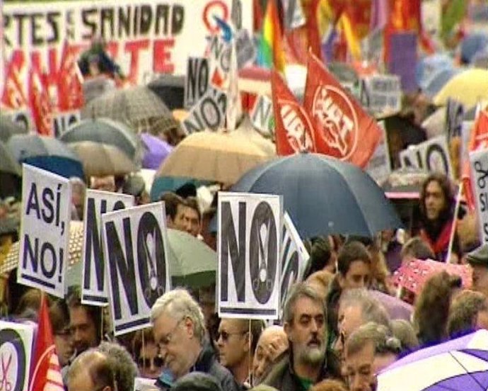 Manifestacion Por Los Recortes En Sanidad Y Educación Madrid