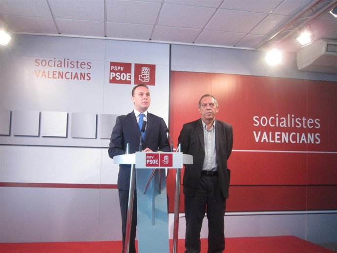 Francesc Romeu Y Miquel Soler En Rueda De Prensa