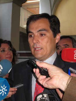 Nieto En Declaraciones A Los Periodistas