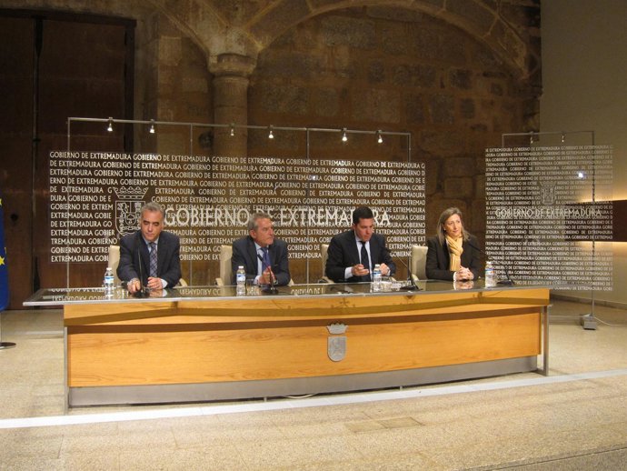 Consejeros De Administración Pública, Economía, Salud Y Educación