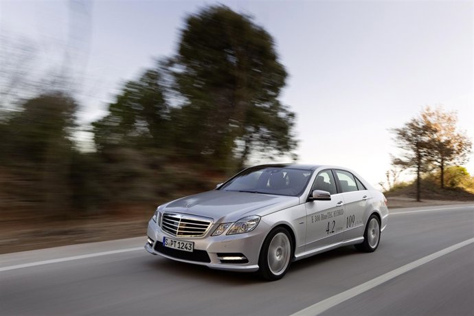 Mercedes E 300 Bluetec HYBRID