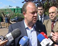 Monago dice que Rubalcaba parece "la Virgen de Lourdes" ante la opinión pública cuando "él forma parte de la situación"