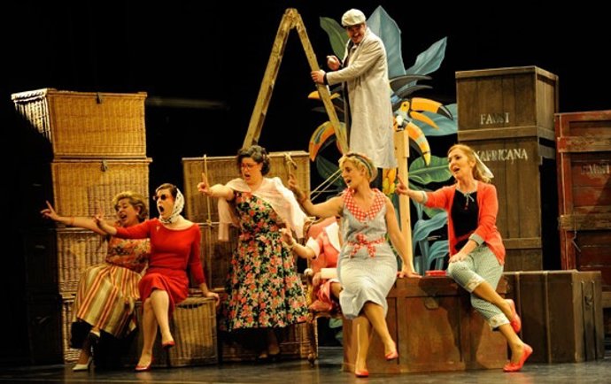 'El Dúo De La Africana'