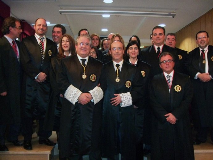 Abogados En La Toma De Posesión De Oya