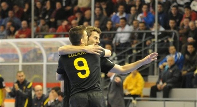 Sergio Lozano Y Jordi Torras Celebrando Un Gol Del Barcelona Alusport