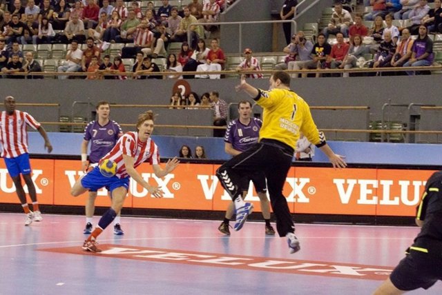 AMP. Balonmano/Liga Campeones. El Atlético de Madrid tendrá que