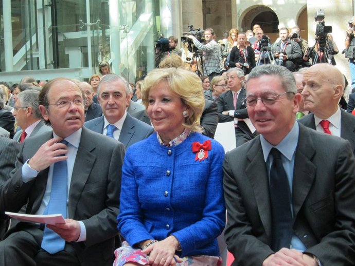  Aguirre Y Gallardón 