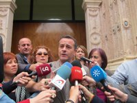 Castro da "por seguro" que IULV-CA ostentará la vicepresidencia del Gobierno andaluz