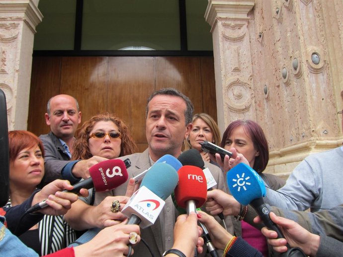 José Antonio Castro, Hoy Ante Los Medios