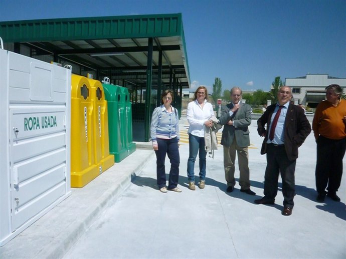 Muñoz En La Inauguración Del Punto Limpio