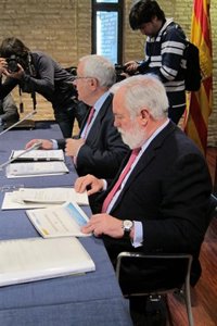 Arias Cañete reconoce que pueden ser necesarias nuevas actuaciones ante la situación de sequía "muy intensa en Aragón"