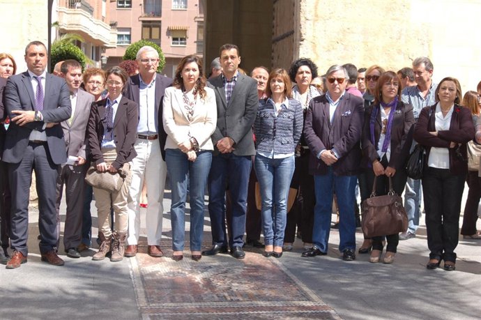 Concentración De Los Miembros De La Corporación Local De Elche