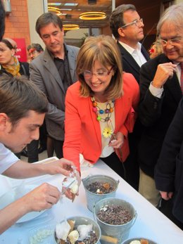 La Consellera Irene Rigau En La Presentación Del Helado De El Celler De Can Roca