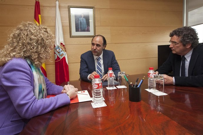 Reunión Entre Ignacio Diego, Rosa Eva Díaz Tezanos