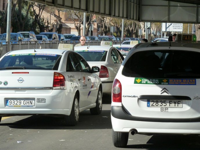 Parada de taxis en Toledo