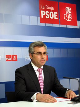 El Diputado Regional Del PSOE José Angel Lacalzada