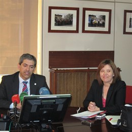 Presentación Campaña Presencial De La Renta 2011 En Asturias