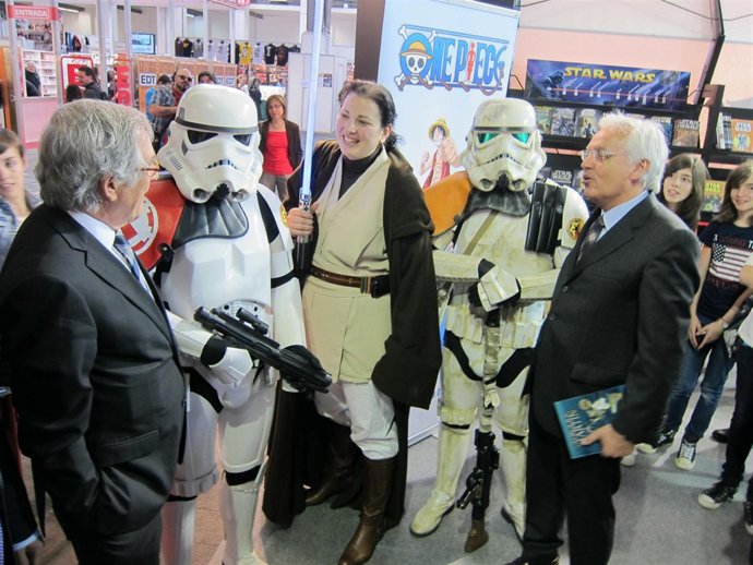 El Alcalde De Barcelona, Xavier Trias, Y El Conseller F. Mascarell