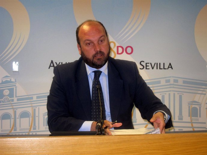 El Portavoz De Gobierno Del Ayuntamiento De Sevilla, Francisco Pérez
