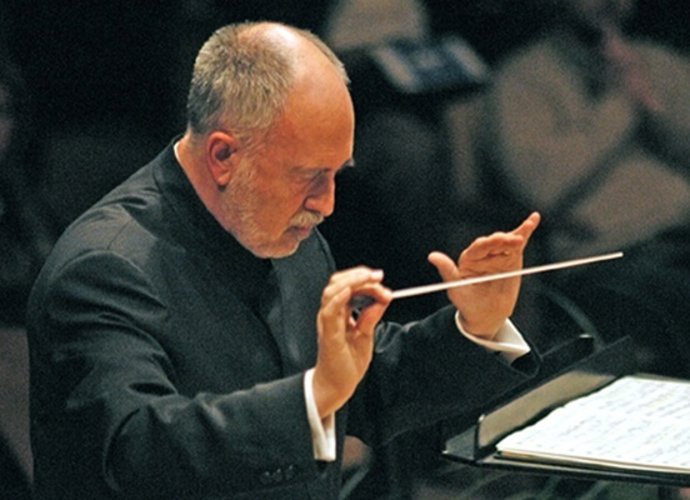 López Cobos Dirige A La OV En El Palau