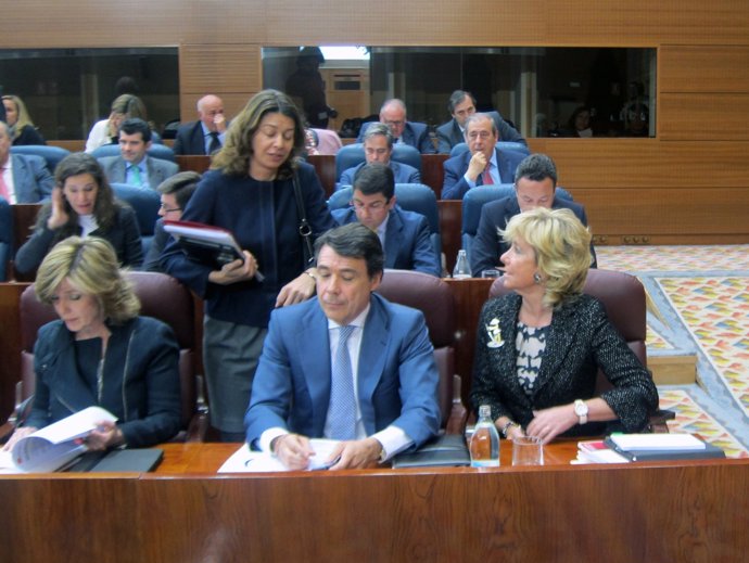 La Presidenta De Madrid, Esperanza Aguirre, Durante El Pleno