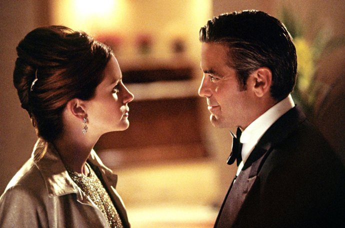 Julia Roberts Y George Clooney En Ocean's Twelve