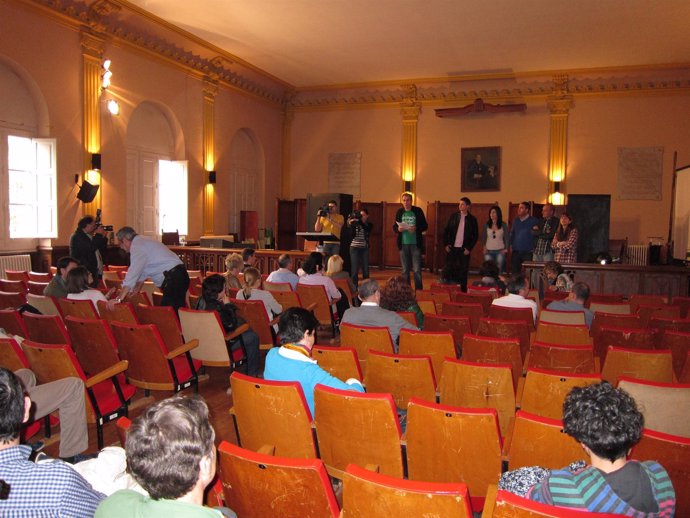 Asamblea De Profesores En La Rioja