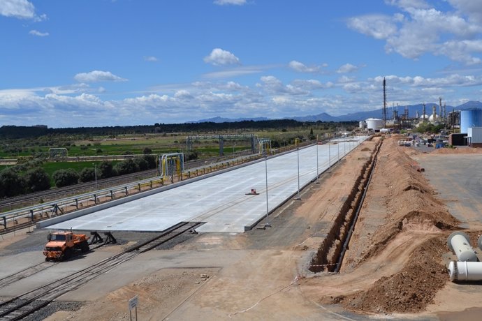 Nueva Plataforma Ferroviaria En Bayer Tarragona