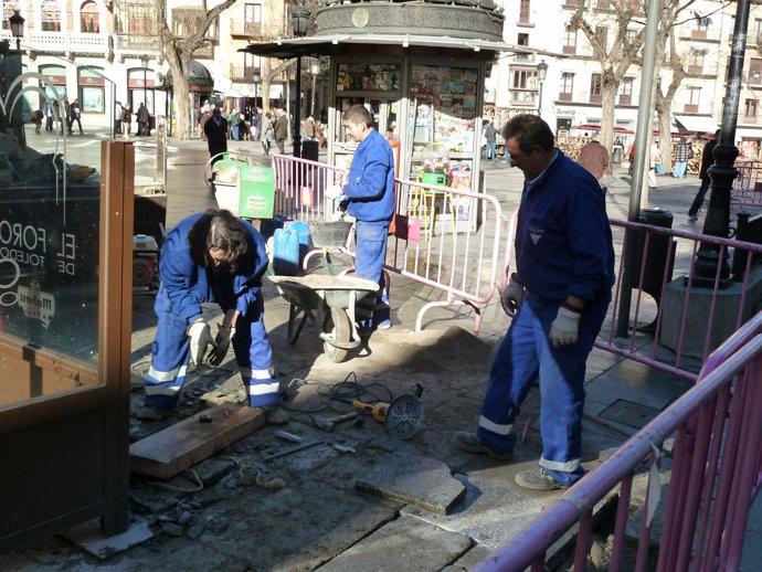 Obreros, albañiles, obras construccion, empleo