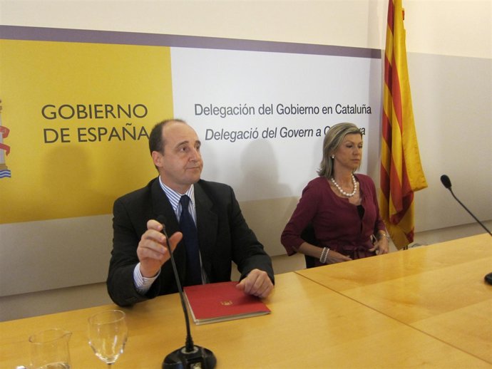 I.Ulloa (Secr.Estado Seguridad) L.De Luna (Delegada Del Gobierno En Catalunya)