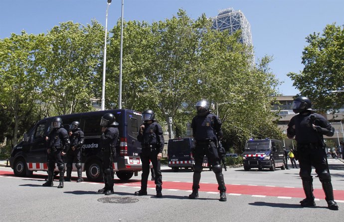 Dispotivo Policial Ante La Reunión Del BCE En Barcelona