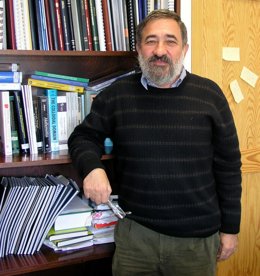 El Catedrático De La UPO Santiago Lago Aranda, candidato a rector