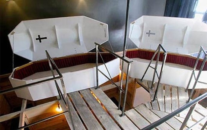 Habitación Ataúd En Propeller Island City Lodge (Berlin)