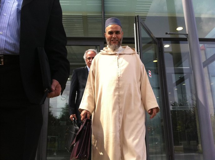 El Imán De Terrassa, Abdeslam Laaroussi,