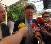 PSPV lamenta que los valencianos paguen la deuda "más cara que los griegos" y acusa al PP de "derrochar recursos"